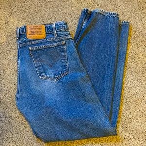Men’s Levi’s 505 blue jeans excellent condition